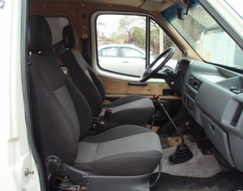 Форд Транзит 1990 салон
