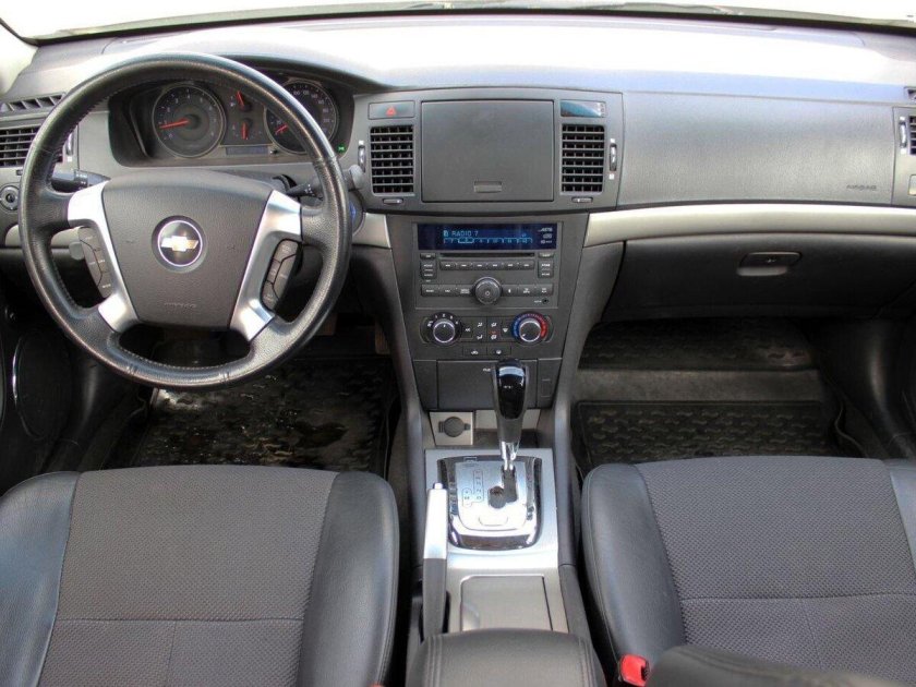 Chevrolet Epica 2011 салон