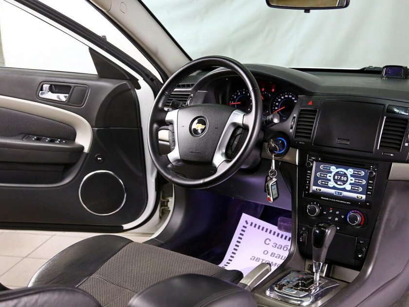 Chevrolet Epica 2011 салон