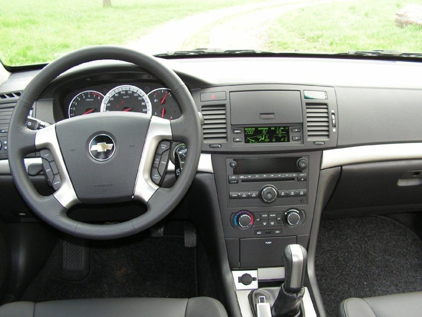 Chevrolet Epica 2008 салон