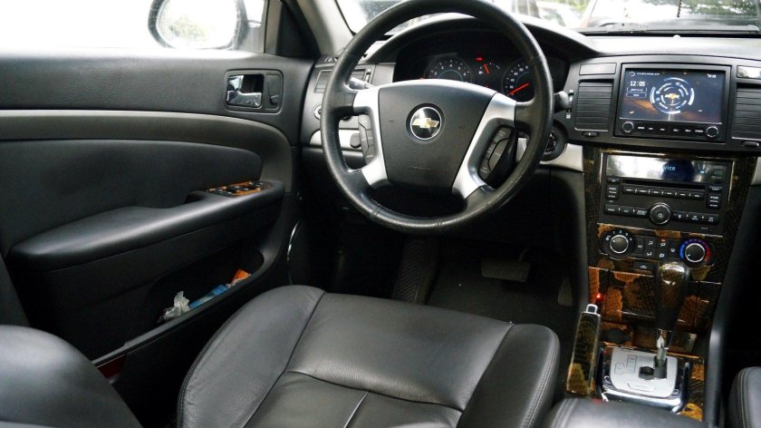 Chevrolet Epica 2011 салон