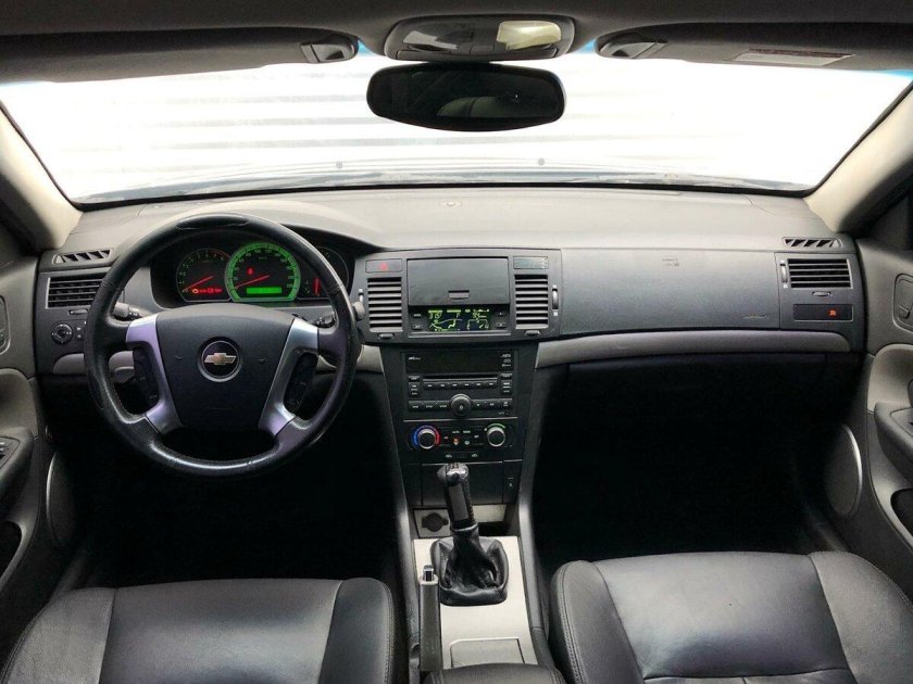 Chevrolet Epica 2008 салон