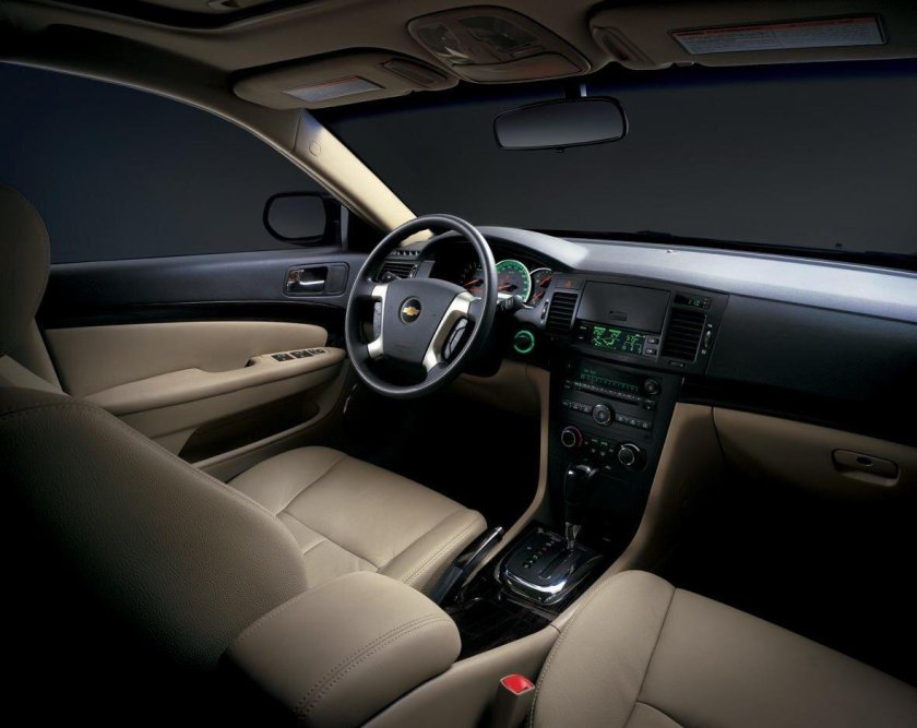Chevrolet Epica 2012 салон