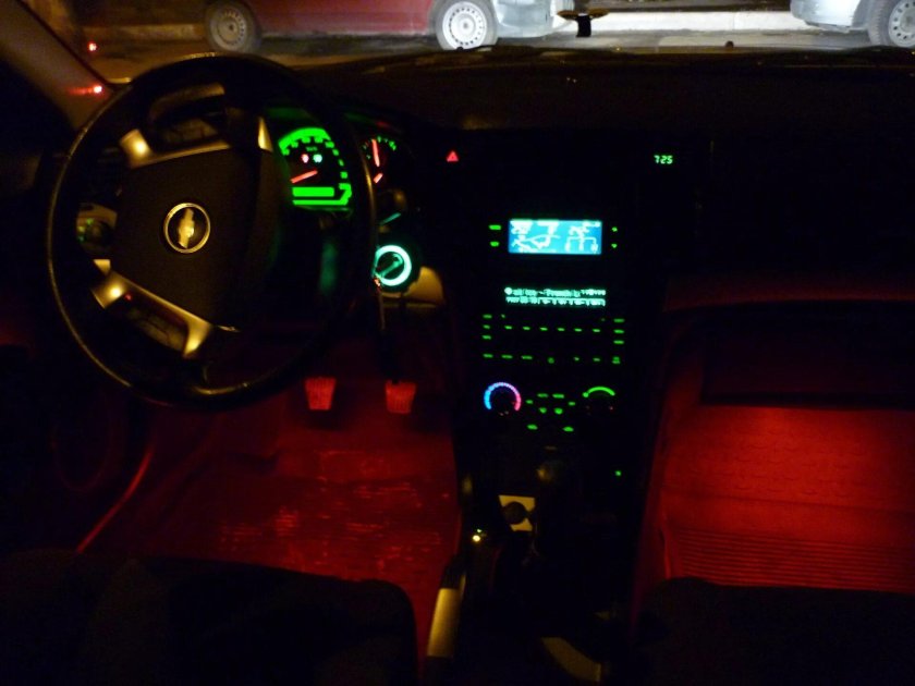 Chevrolet Epica салон ночью