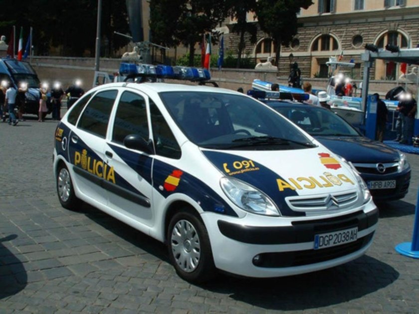 Полиция Испании автомобили
