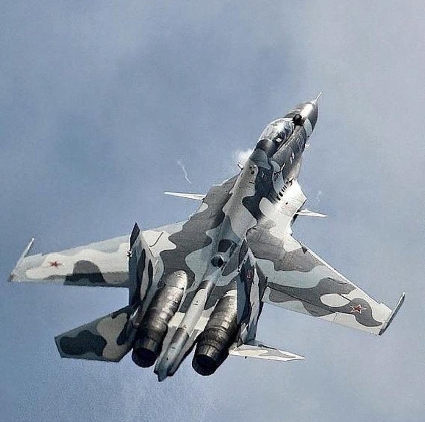 Самолёт Су-35