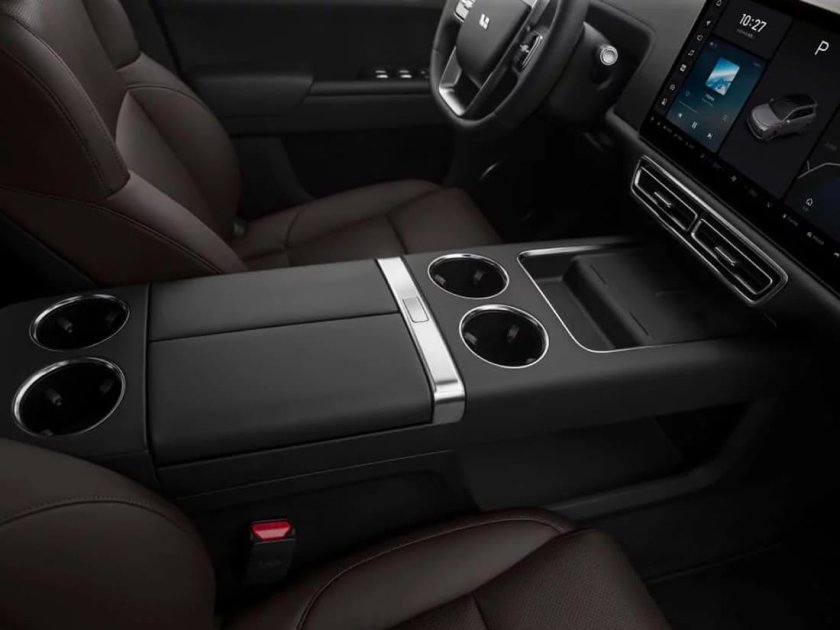 Lixiang l9 салон