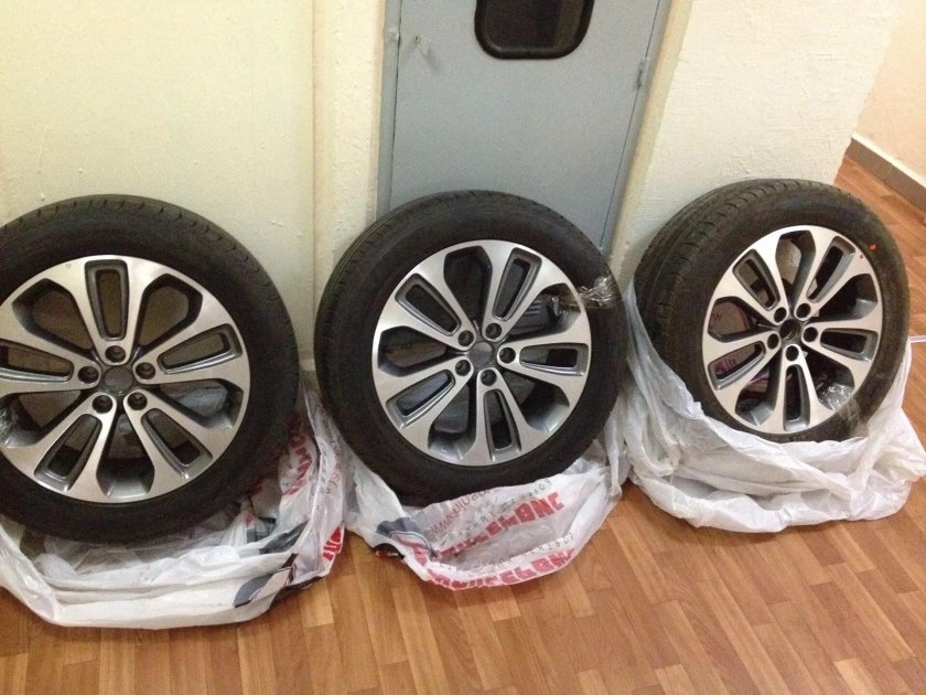 Диски Kia Sorento r17