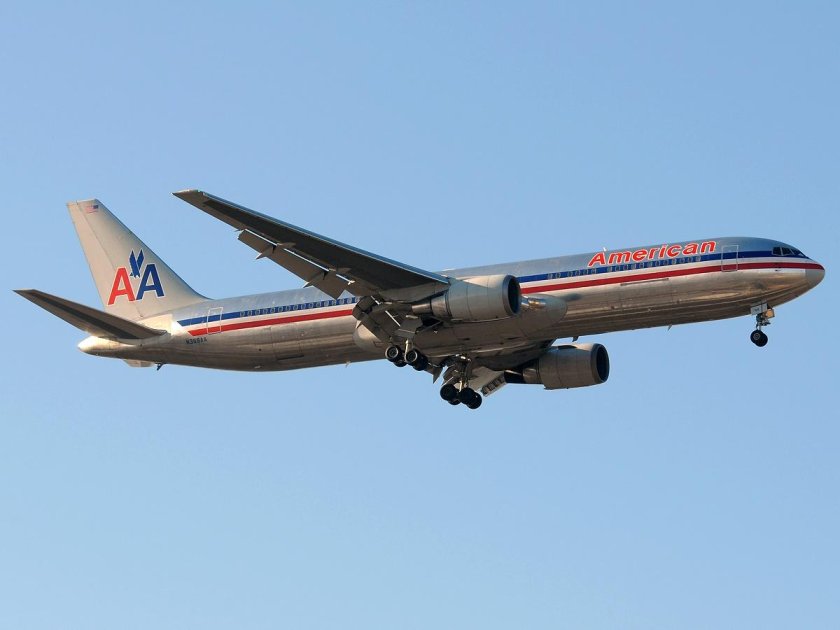Боинг 767-300 американ эйрлайнс