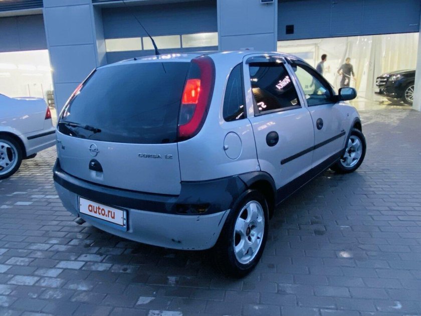 Опель корса 2002