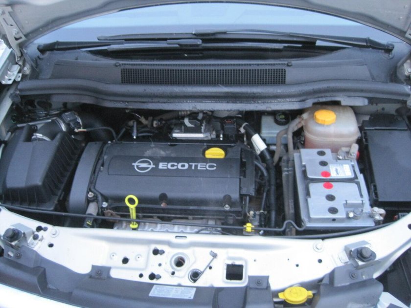 Опель Зафира 1.8 140 л.с