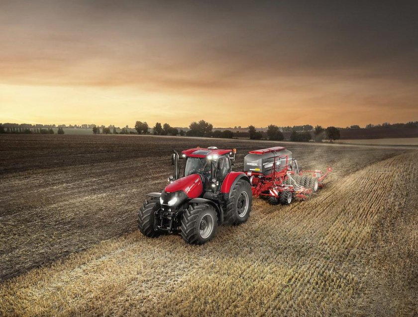 Трактор Case IH
