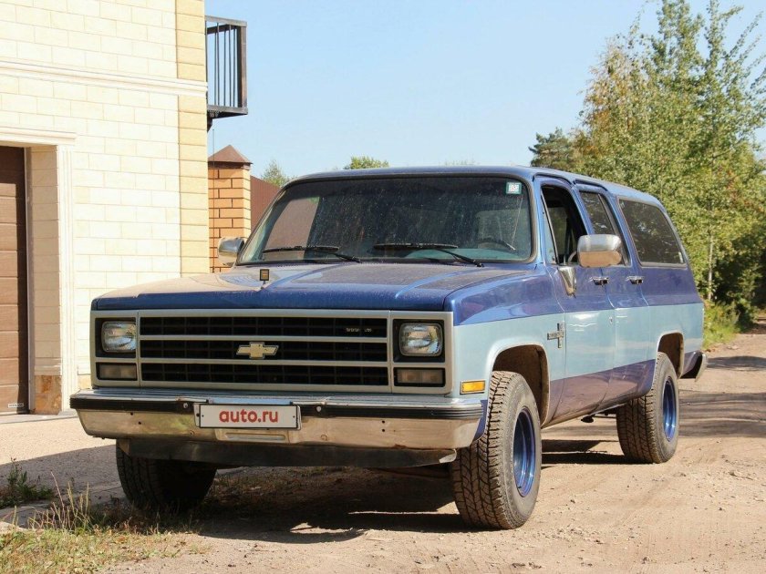 Chevrolet Suburban 1985