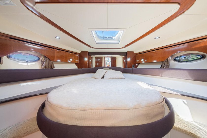 Яхты Meridian 381