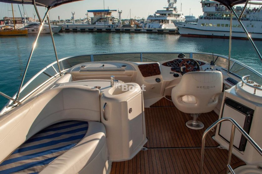 Meridian 341 яхта