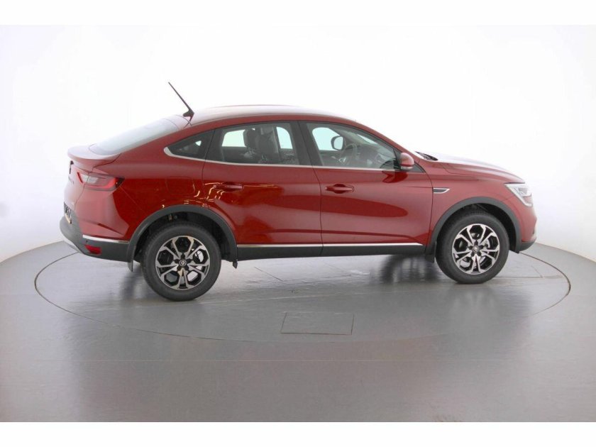 Рено аркана 2022