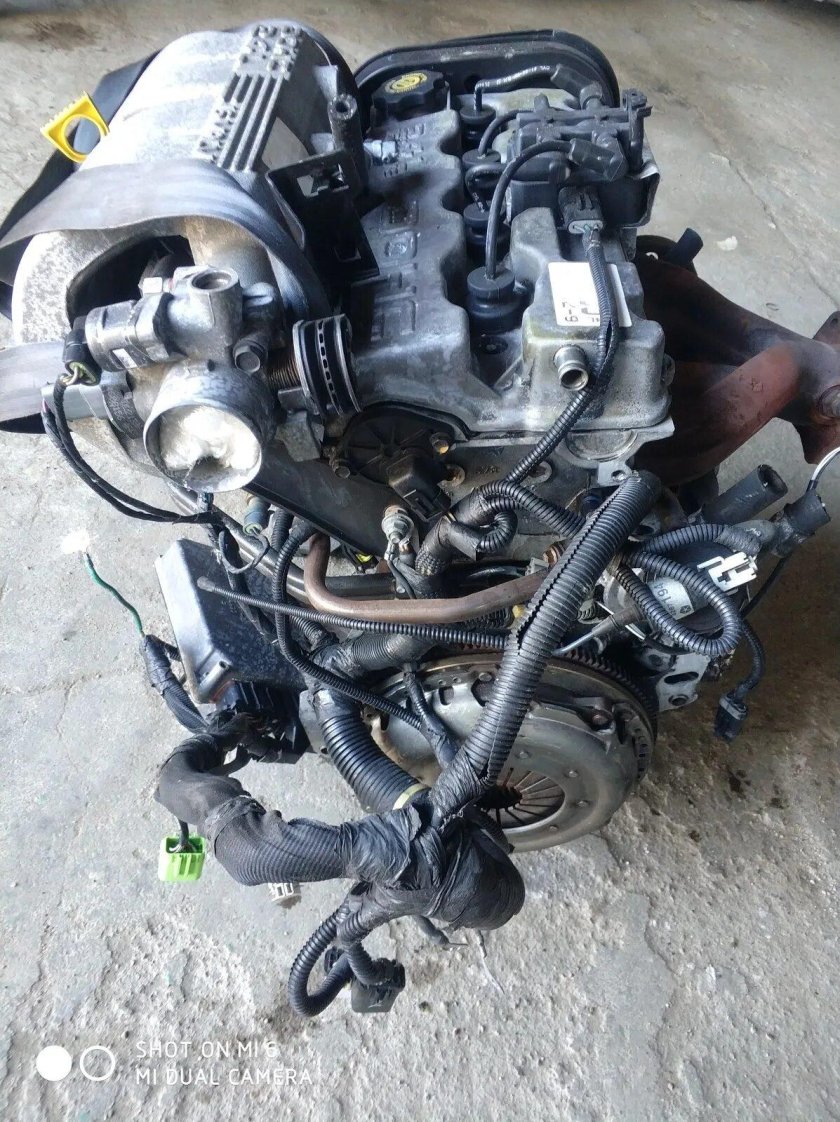 Двигатель Додж Караван 2.4