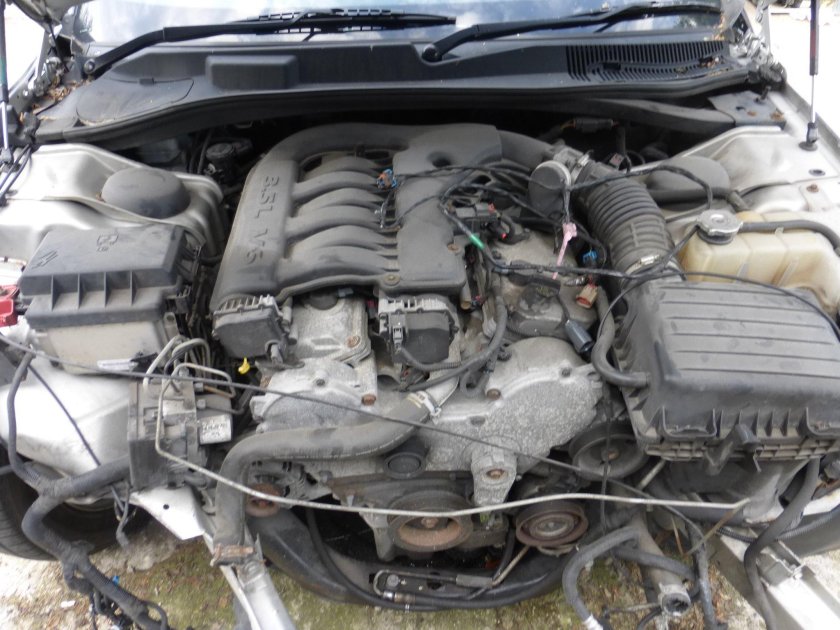 Chrysler 300c 3.5 двигатель