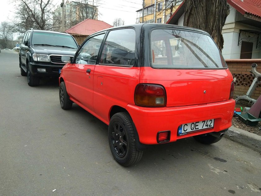 Mitsubishi minica 1993