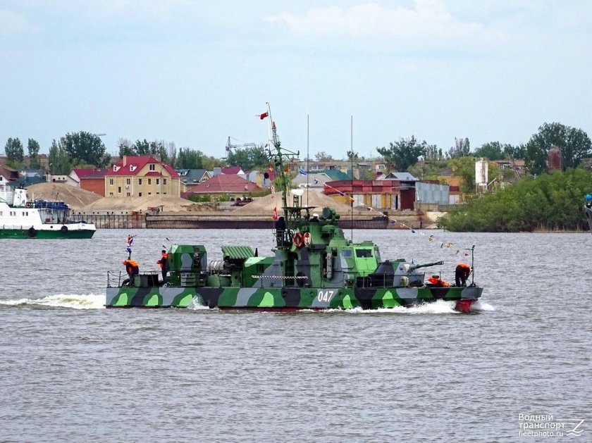 Бронекатер Шмель проекта 1204