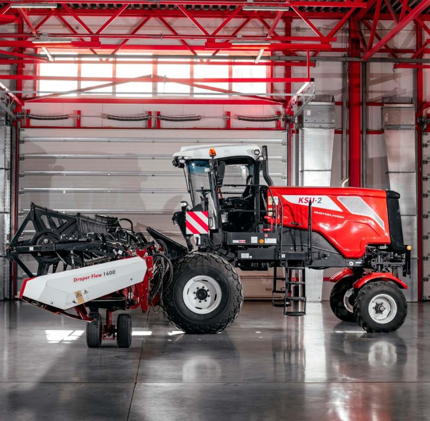 Самоходная косилка Ростсельмаш