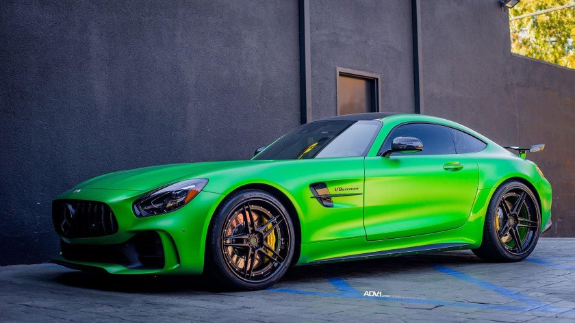 Мерседес АМГ gt зеленый