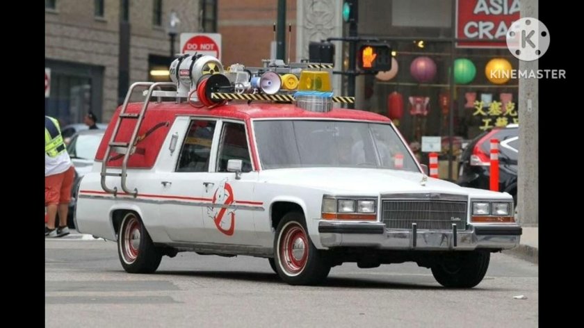 Cadillac Ecto-1