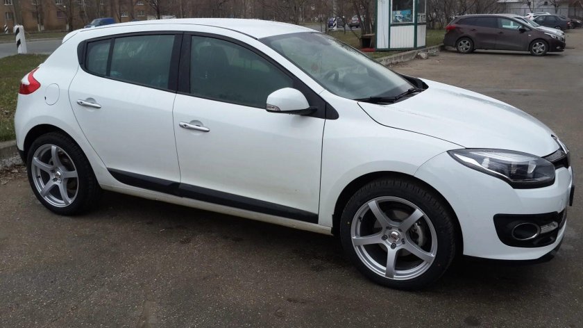 Рено Меган 3 на литых дисках