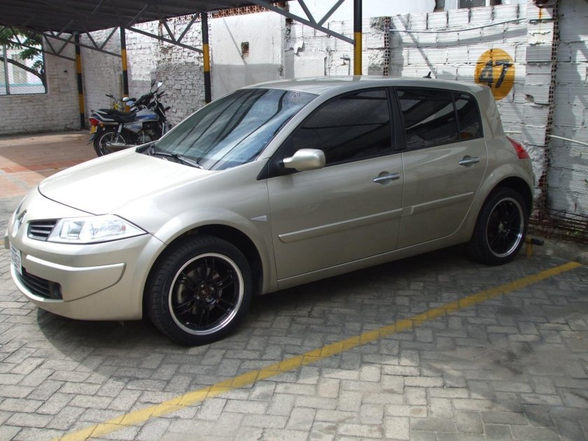 Рено Меган 2 хэтчбек на литье