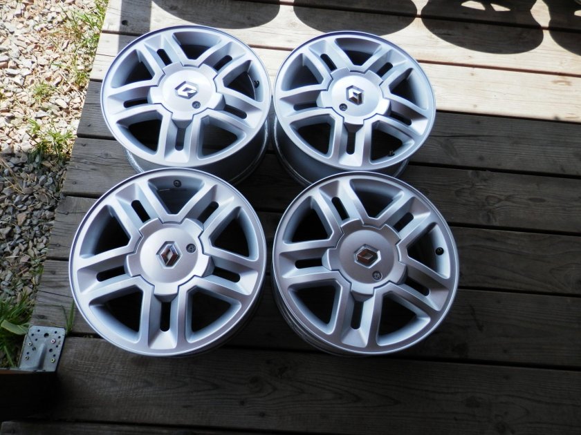 Диски Рено Меган 2 r15