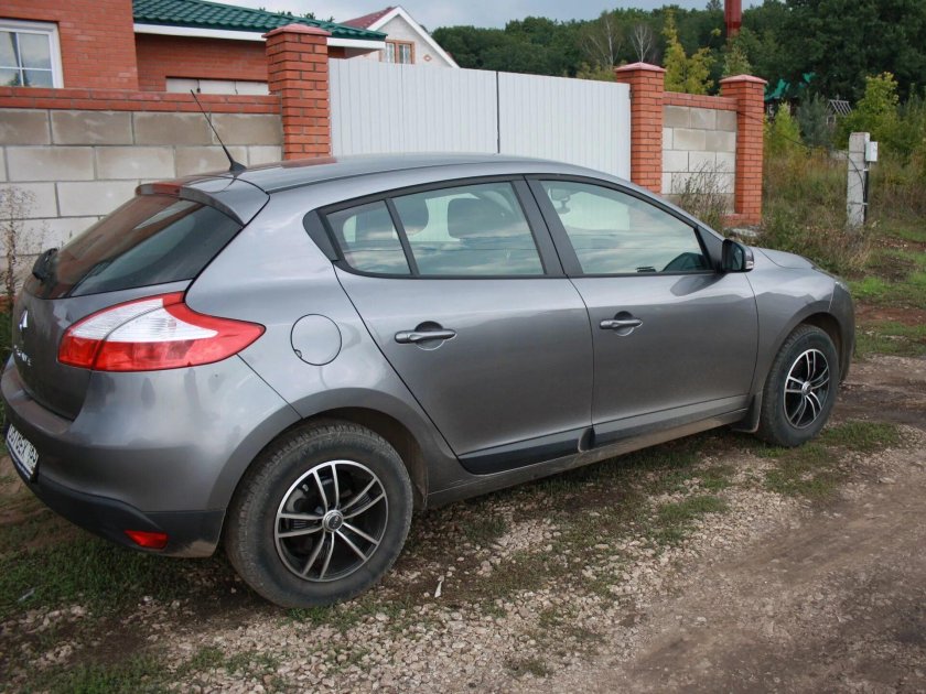 Рено Меган 3 на 17 дисках