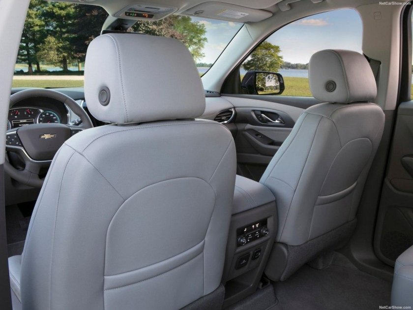 Chevrolet Traverse салон