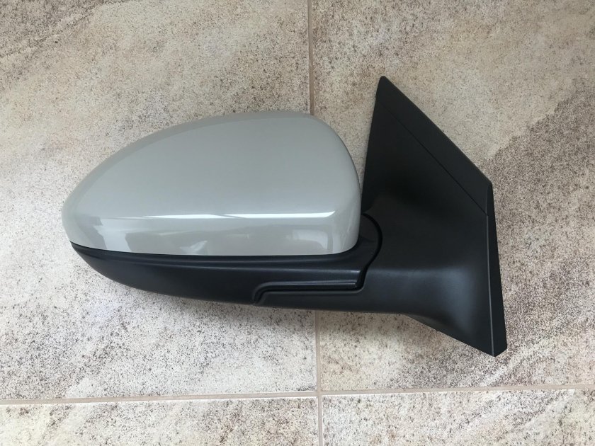 Крышка зеркала Шевроле Круз правая