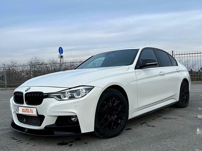БМВ 3 серии 328 2012 белая