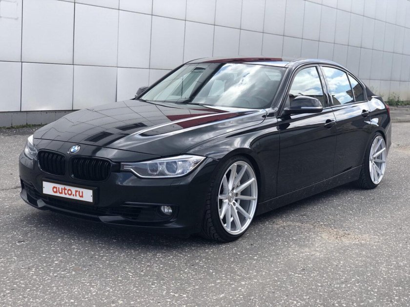 BMW 3 320i f30