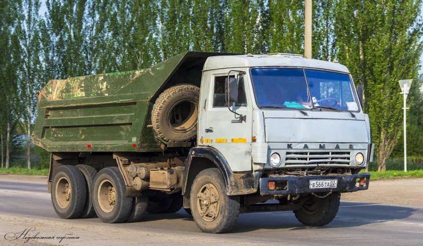 Грузовик КАМАЗ 55111
