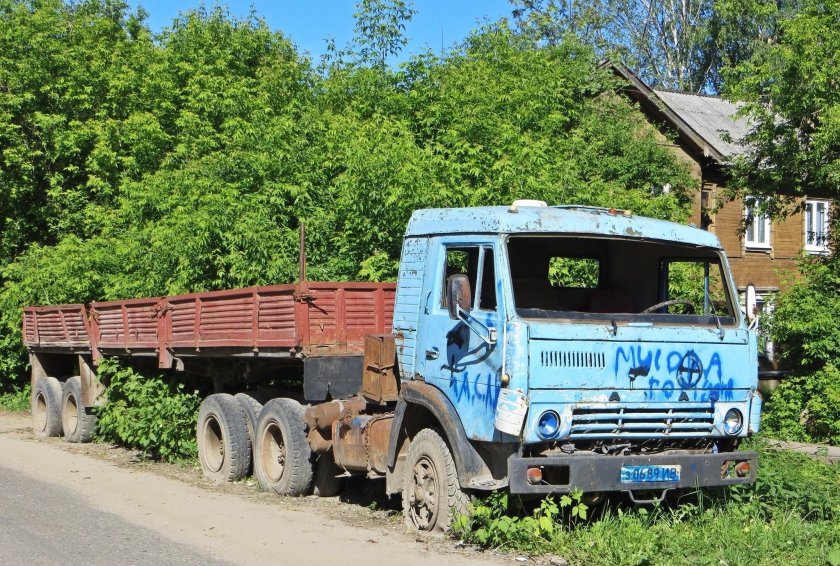 КАМАЗ 5410 зеленый