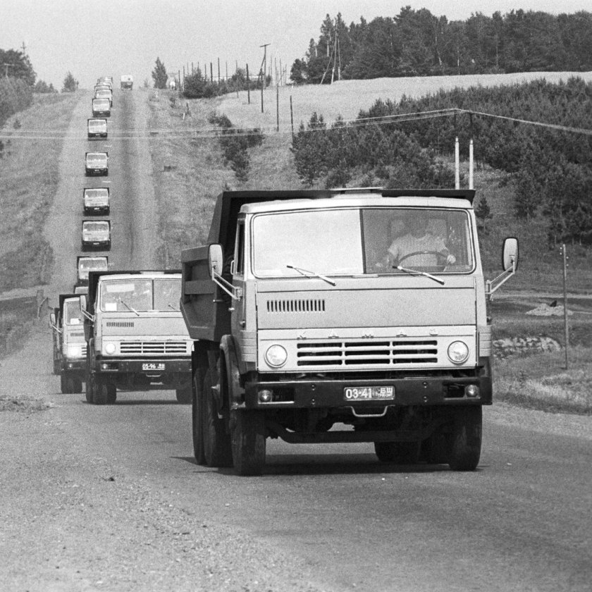 КАМАЗ С фурой из 80х-90х