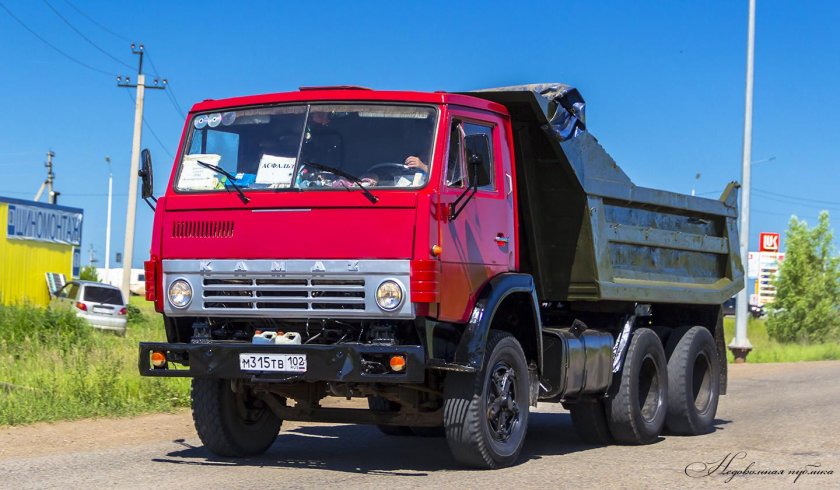 Грузовик КАМАЗ 55111
