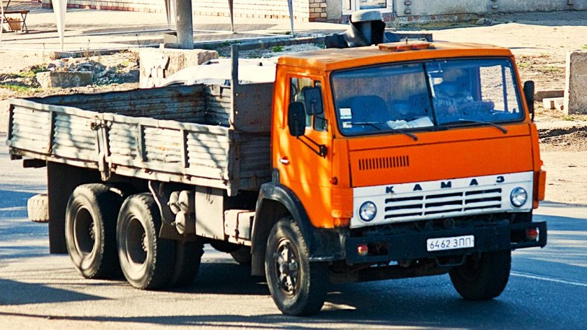 КАМАЗ 5320 бортовой