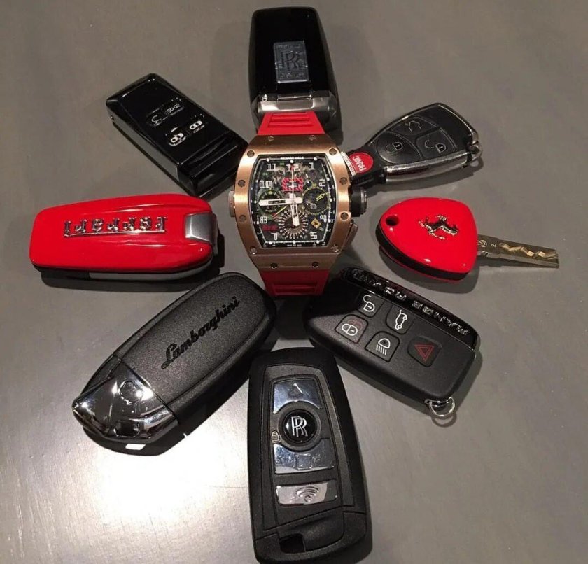 Ключ от машины Феррари