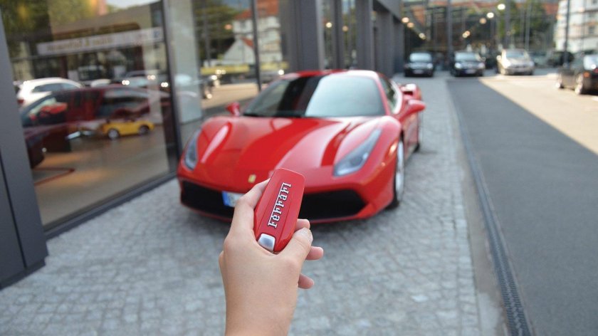 Ключи от суперкара