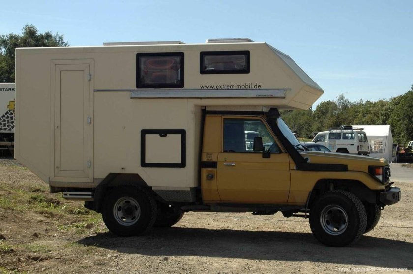 Toyota Land Cruiser Camper