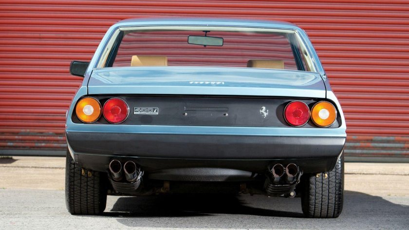 Ferrari 400i