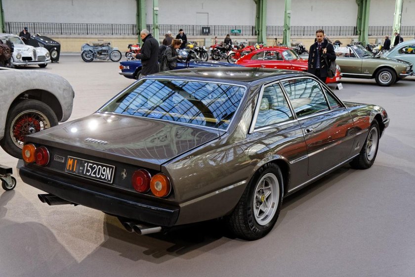 Ferrari 400i