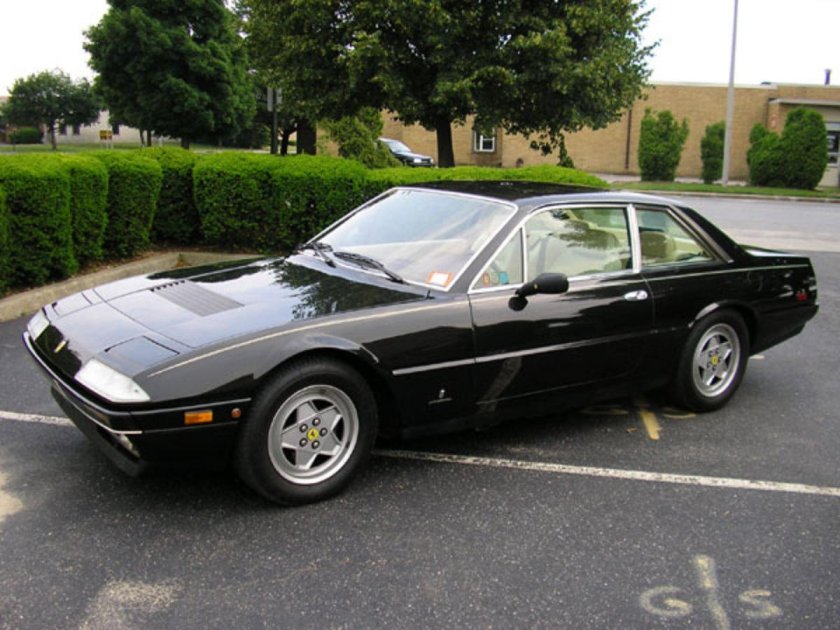 Ferrari 412i