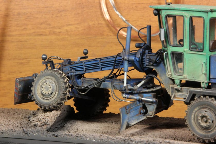 ДЗ-143 автогрейдер