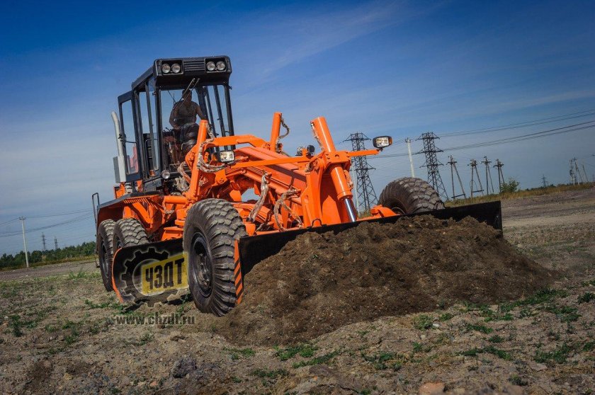 Автогрейдер ДЗ-98
