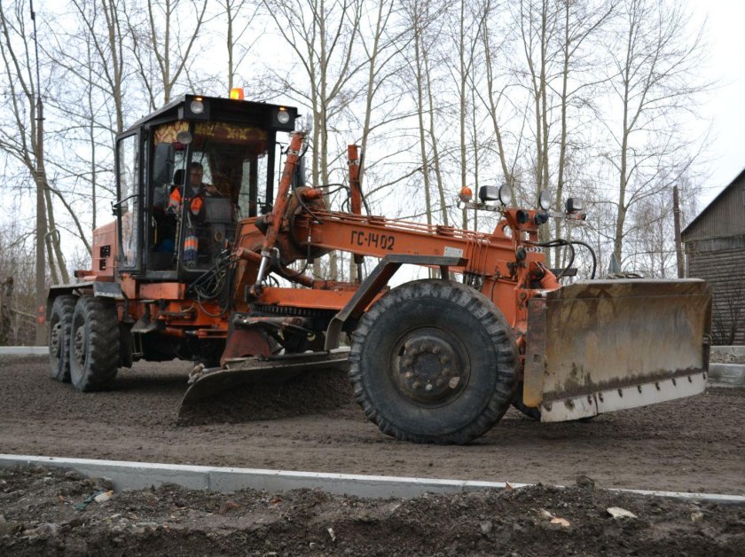 Машинист грейдера