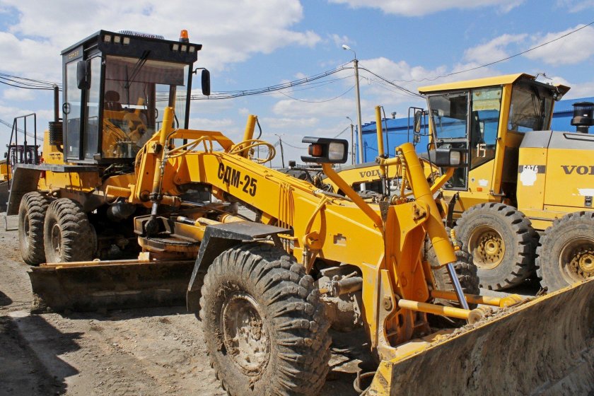 ДЗ-143 автогрейдер